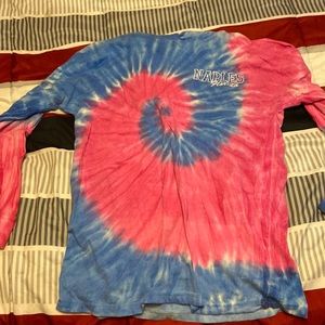 Tye-dye medium Exist long sleeve with a hood